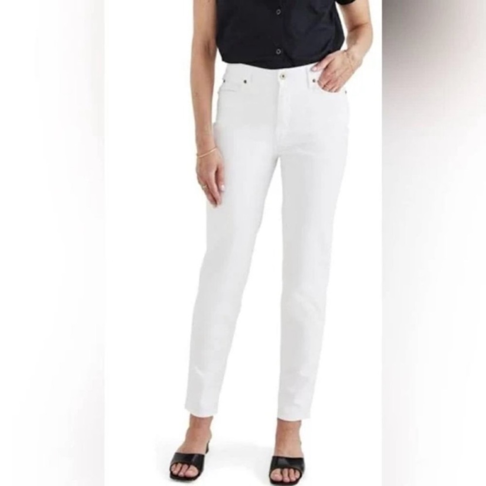 New! Skinnygirl “The Skinny” Fit Solution Mid Rise, Stretch White Jeans